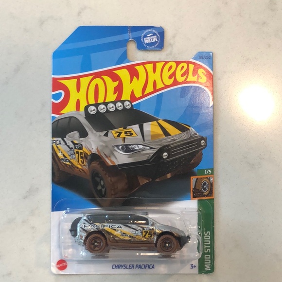 Chrysler Pacifica Toy Car - Yellow and Silver - Picture 1 of 7